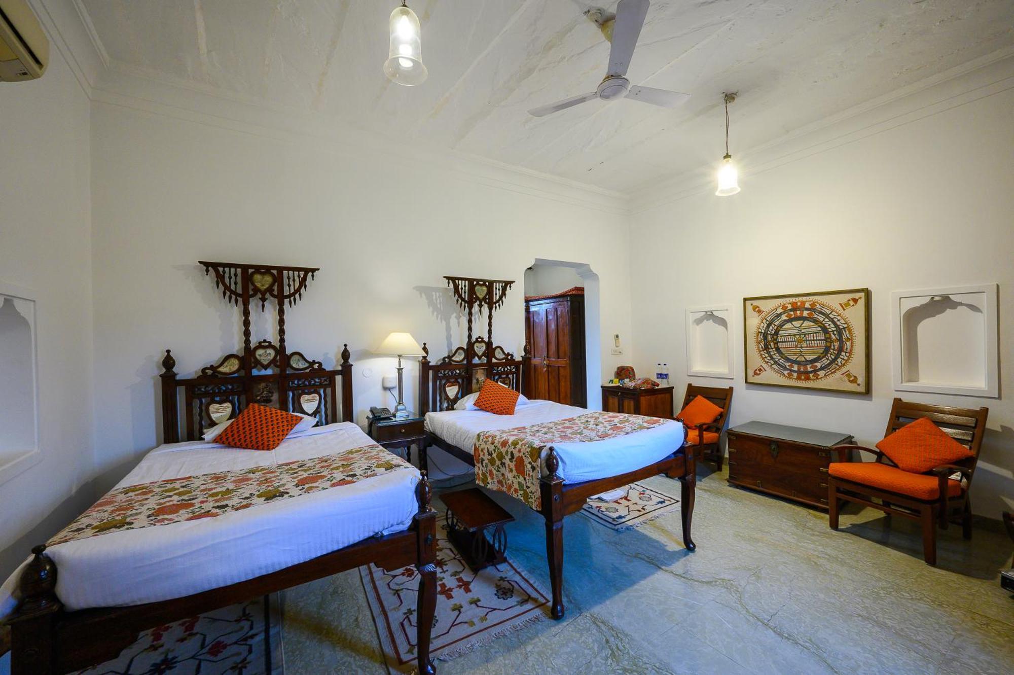Neemrana'S - Deo Bagh Hotel Gwalior Bagian luar foto