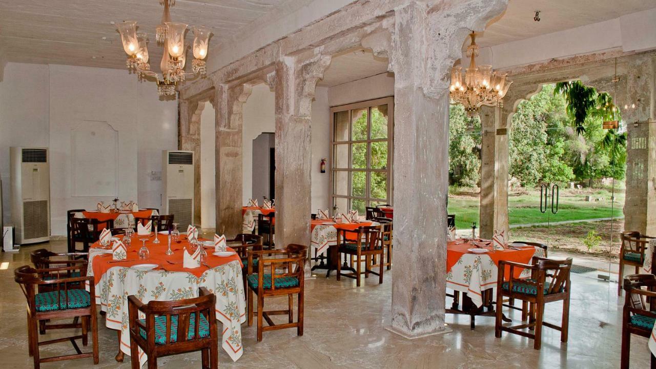 Neemrana'S - Deo Bagh Hotel Gwalior Bagian luar foto