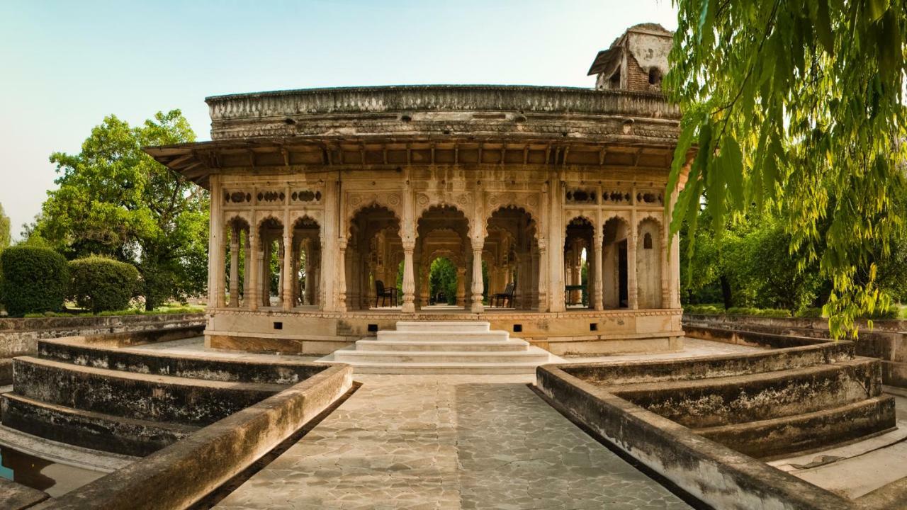 Neemrana'S - Deo Bagh Hotel Gwalior Bagian luar foto